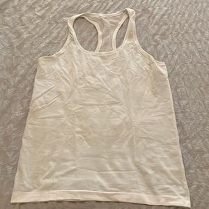 Lululemon Swiftly Razorback - Size 10